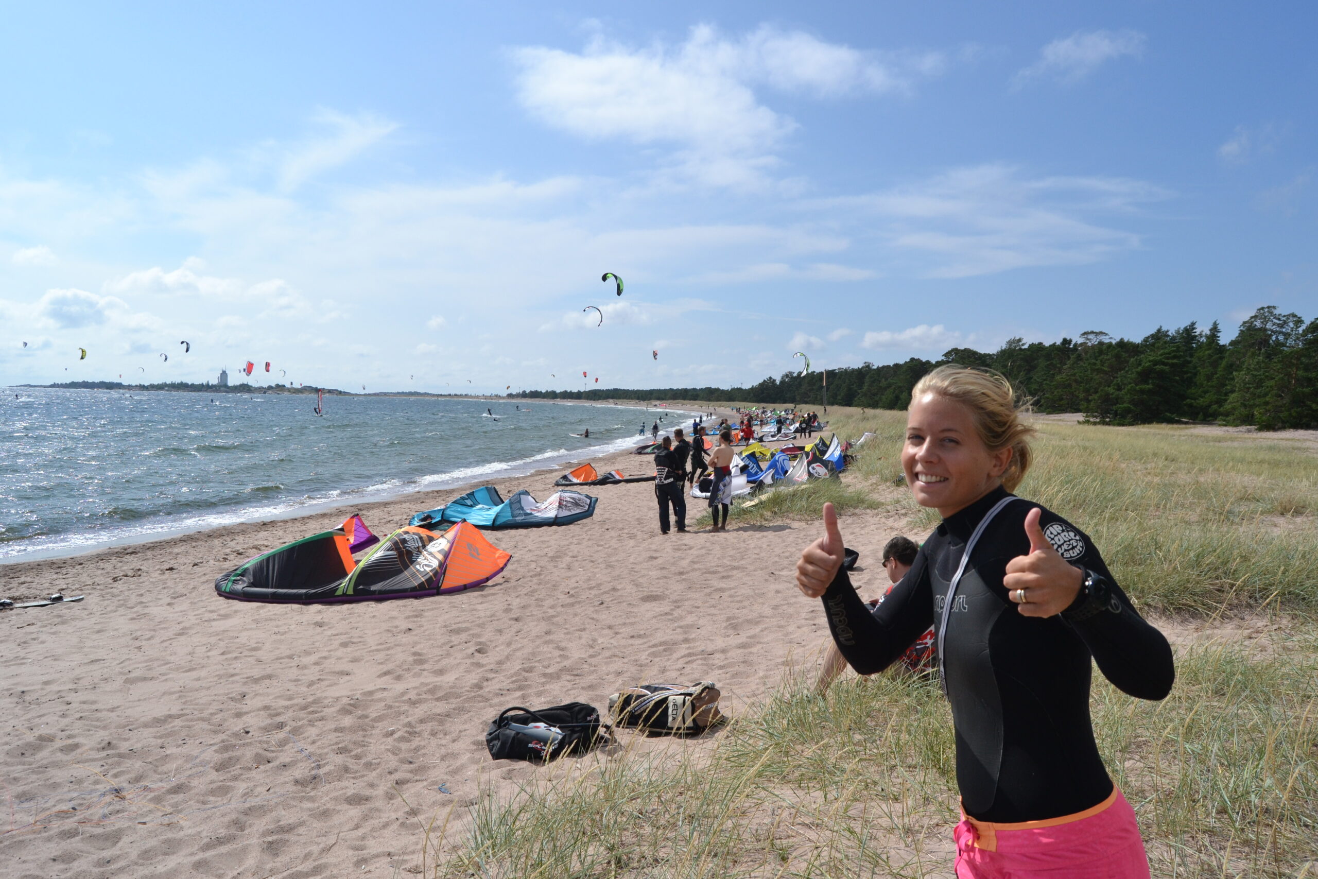 Kite i Hangö i hård vind